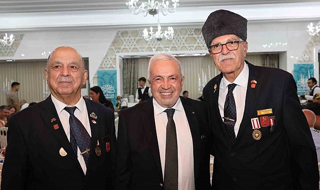 Nilüfer Belediyesi'nden şehit aileleri ve gaziler onuruna yemek