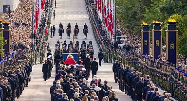 Norveç Kralı 5. Harald son yolculuğuna uğurlandı