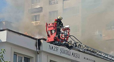 Öğrenci yurdunun çatısında yangın çıktı, çok sayıda ekip sevk edildi