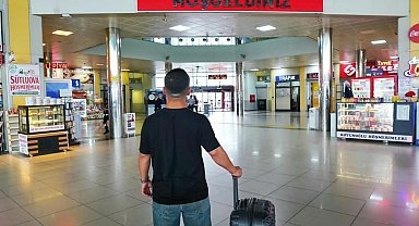 Öğrencileri terminalde Balıkesir Büyükşehir Belediyesi karşıladı