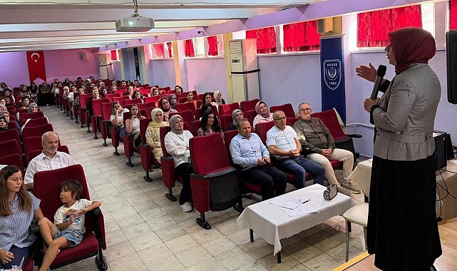 Okul öncesi öğretmenlerine Türkiye Yüzyılı Maarif Modeli eğitimi