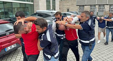 Öldürmeye teşebbüsten 15 yıl hapis cezasıyla aranan hükümlü saklandığı evde silahlarla yakalandı