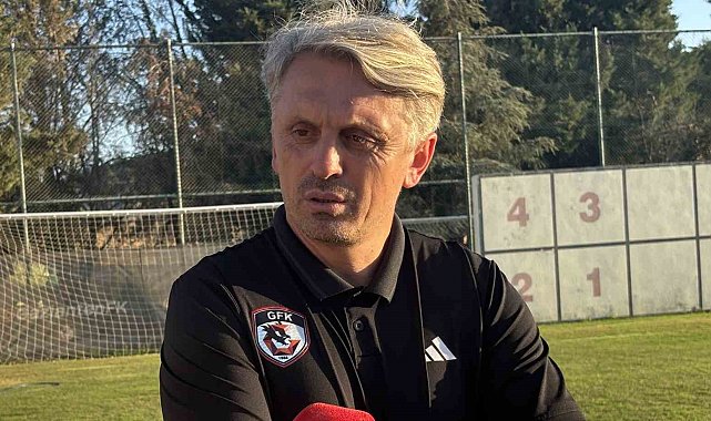 Orhan Ak: "Kocaelispor maçından puan ya da puanlar alıp milli araya moralli girmek istiyoruz"