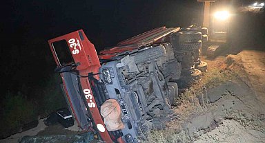 Orman yangınına müdahale eden arazöz devrildi: 2 işçi yaralandı