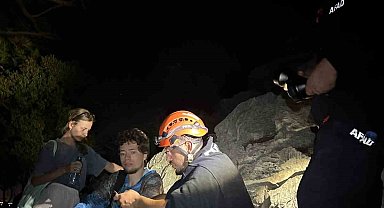 Ormanlık arazide kaybolan 2 Rus turisti AFAD ekipleri kurtardı