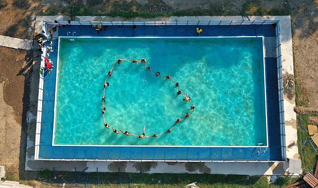 Osmaniye'de kanallarda yüzme tehlikesine portatif havuzlu önlem