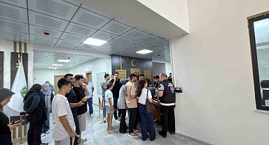 Osmaniye'de üniversiteyi kazanan gençlere valiz ve havlu desteği