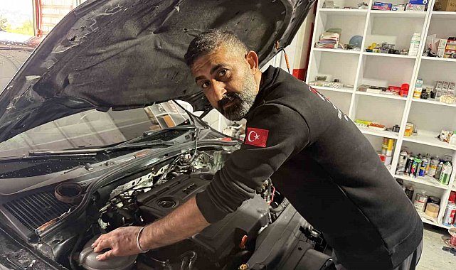 Oto tamircisi otobanda çaresiz kalınca, şalgam suyunu motor suyu olarak kullandı