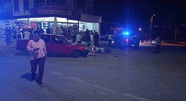 Otomobil ile motosiklet çarpıştı: 3 yaralı