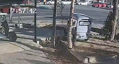 Otomobilin yayaya çarptığı anlar kamerada