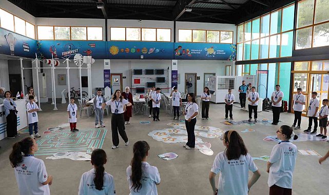 Özel çocuklar Samsun'da bilimle buluşuyor
