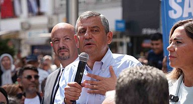 Özgür Özel Çorlu'da konuştu: "Yeni Parti, geçmişte Cumhuriyet Halk Partisi'nde siyaset yapanların yeni partisidir"