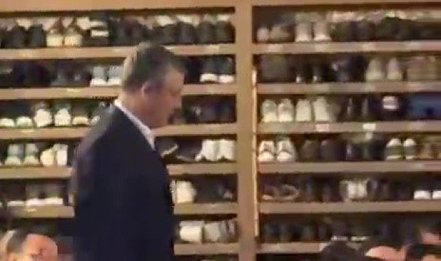 Özgür Özel, cuma namazını Bursa Ulu Cami'de kıldı