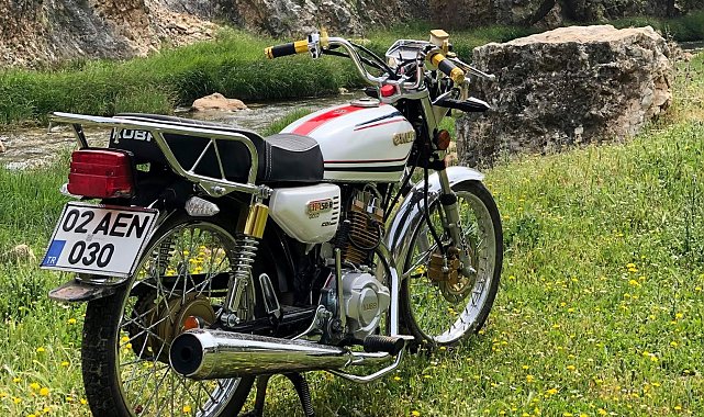 Park halindeki motosiklet çalındı