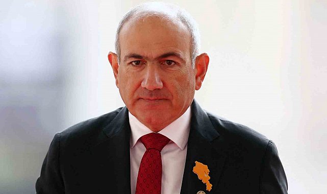 Paşinyan: "Rusya'nın 102. Askeri Üssü, Ermenistan'ın güvenliğine hiçbir katkı sağlamıyor"