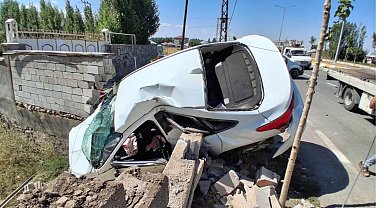 Patnos'ta trafik kazası: 1'i çocuk 4 yaralı