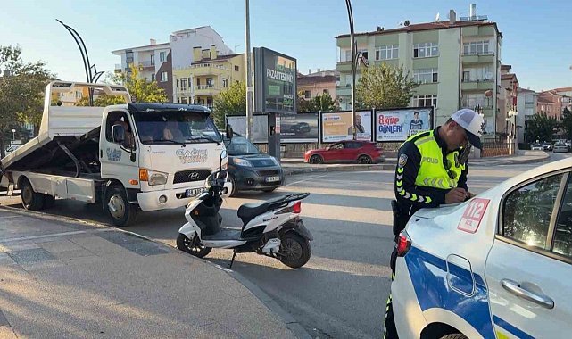 Plakasız motosiklete bindi, 46 bin lira ceza yiyip motor ve ehliyetinden oldu