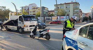 Plakasız motosiklete bindi, 46 bin lira ceza yiyip motor ve ehliyetinden oldu