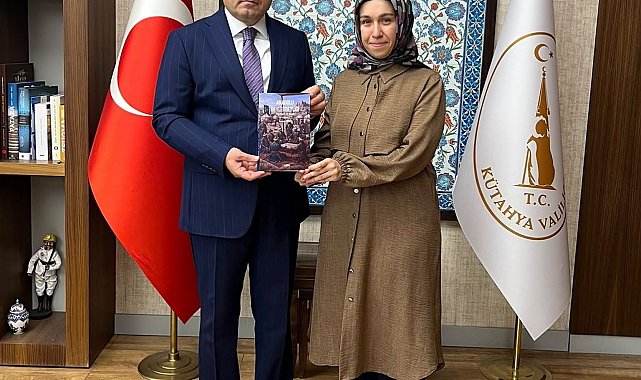 "Anadolu Beylerbeyliği" kitabı Vali Musa Işın'a takdim edildi