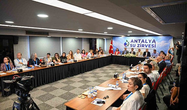 "Antalya suyunu koruyacak dünyaya örnek olacak"