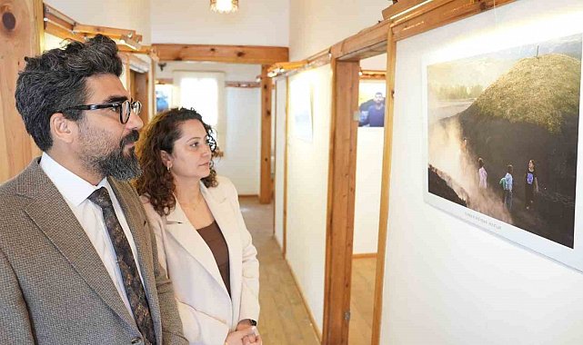 "Dumanın Ardındaki Hayatlar" sergisi Safranbolu'da sanatseverlerle buluştu