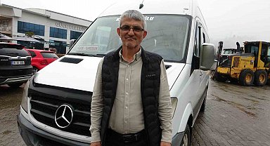 "Tersine" yetenek: Ne konuşsa tersten söylüyor