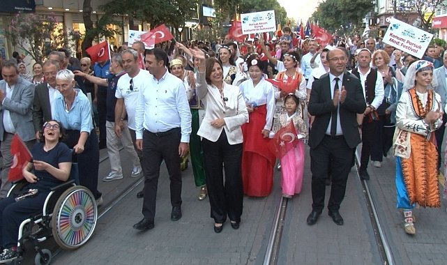 "Uluslararası Eskişehir Porsuk Festivali" coşkuyla başladı