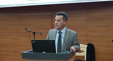 Rektör Ahmet Hamdi Topal: "Yapay zekanın, veri biliminin ve en ileri teknolojilerin mimarları sizler olacaksınız"