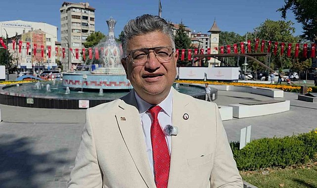 Rektör Kızıltoprak: "Yaşayan Miras Şöleni, Kütahya'nın köklü kültürel mirasını şehir meydanlarına taşımıştır"