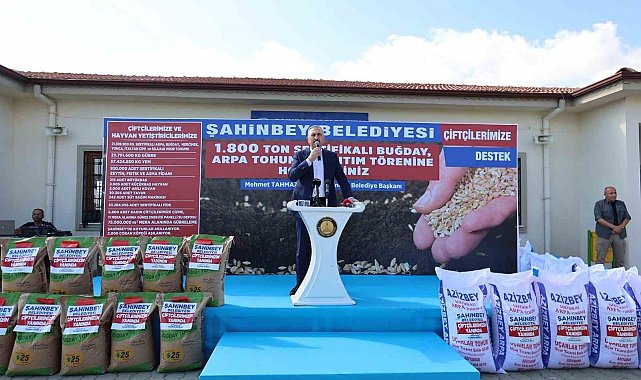 Şahinbey Belediyesi'nden çiftçilere bin 800 ton tohum desteği