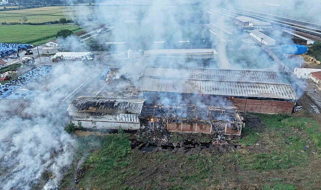 Saman deposu küle döndü: Hasarın boyutu dronla görüntülendi
