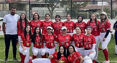 Samsun softbol takımından Türkiye üçüncülüğü