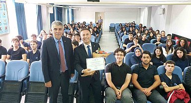 Samsun'da 30 akademisyen 30 farklı lisede ilk derse konuk oldu