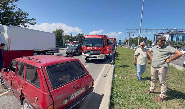 Samsun'da araçlar çarpıştı: 2'si çocuk 3 yaralı
