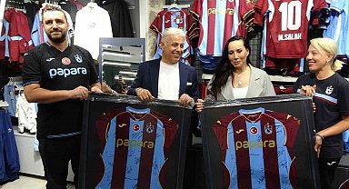 Sanatçı Asena Trabzon'a geldi sözünü tuttu: 61 forma aldı, hedefini açıkladı