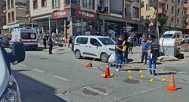 Sancaktepe'de seyir halindeki otomobile silahlı saldırı: 1 ölü