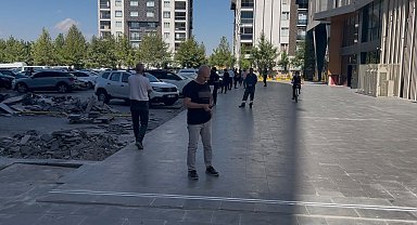 Şanlıurfa merkezli deprem Diyarbakır'da da hissedildi