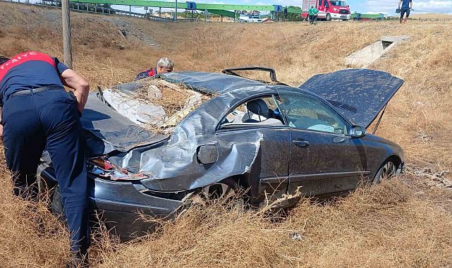 Şarampole uçan otomobilin sürücüsü yaralandı