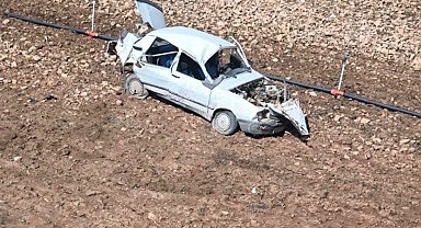 Şarampole yuvarlanan otomobildeki bebek öldü, 6 kişi ise yaralandı
