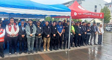Şehit polis memuru ilk görev yeri Giresun'da son yolculuğuna uğurlandı