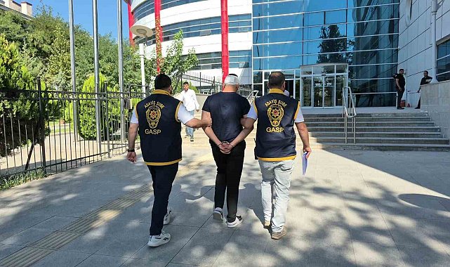 Sevgilisi darp edip daha sonra 1 kişiyi bıçaklayan şahıs gözaltına alındı
