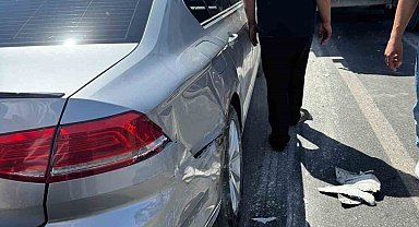 Siirt'te kamyon, kırmızı ışıkta bekleyen araçlara çarptı