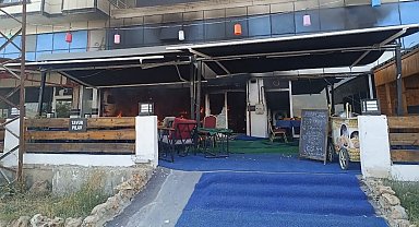 Siirt'te korkutan yangın: Alevler kafeyi sardı