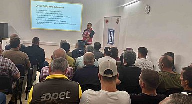 Sinop'ta çocuk yetiştirme tutumları anlatıldı