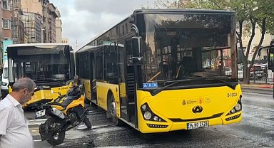 Şişhane'de iki İETT otobüsü çarpıştı: Yola dökülen yağ sürücülere zor anlar yaşattı