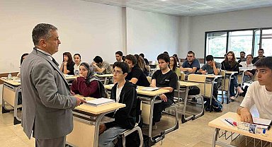 Sivas Halk Eğitimi Merkezinde üniversiteye hazırlık kursları başladı