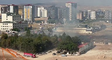 Sivas'ta akaryakıt istasyonu yanında çıkan yangın paniğe neden oldu