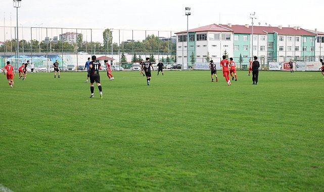 Sivas'ta Filistinli öğrencilerle dostluk maçı