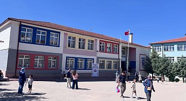 Sivrihisar'da miniklerin okul heyecanı başladı