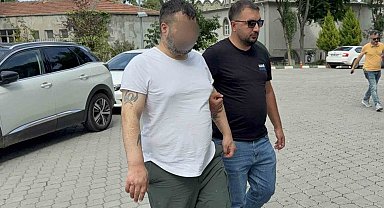 Sokakta bıçaklı dehşet: Tanımadığı kadını bıçaklayıp ağır yaraladı